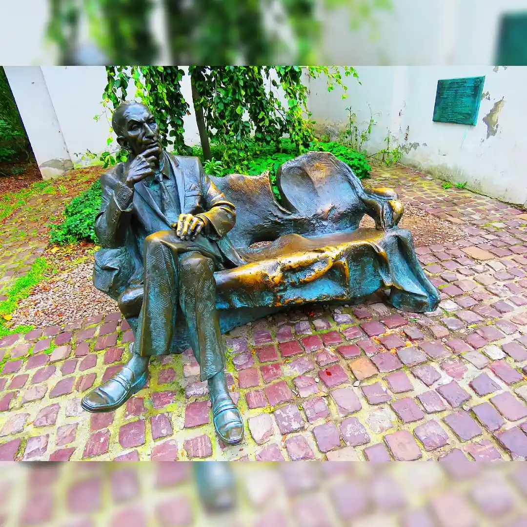 Jan Karski, ulica Szeroka w Krakowie